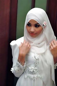 Azlyn Nureman, Malaysian model Nude